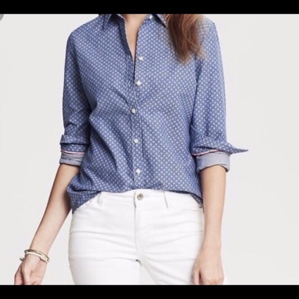 Banana Republic Oxford shirt blouse tiny anchors